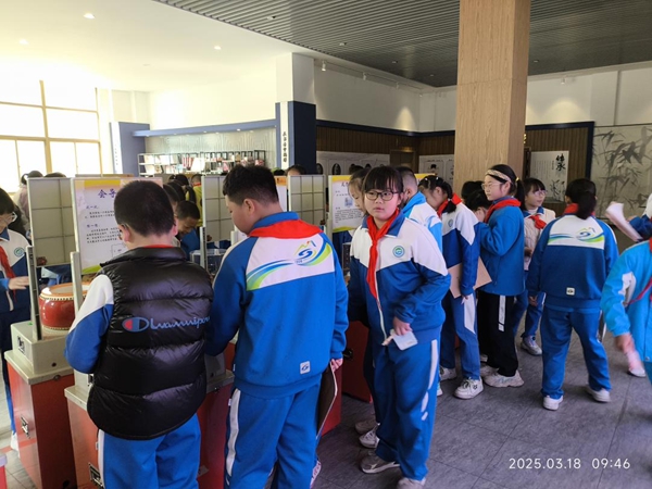 福州科技馆科普大篷车走进永泰县实验小学