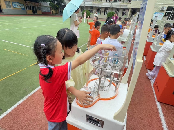 “科普之光照亮浦小，探索之路精彩纷呈”——闽侯上街实验浦口小学迎来奇妙科普之旅