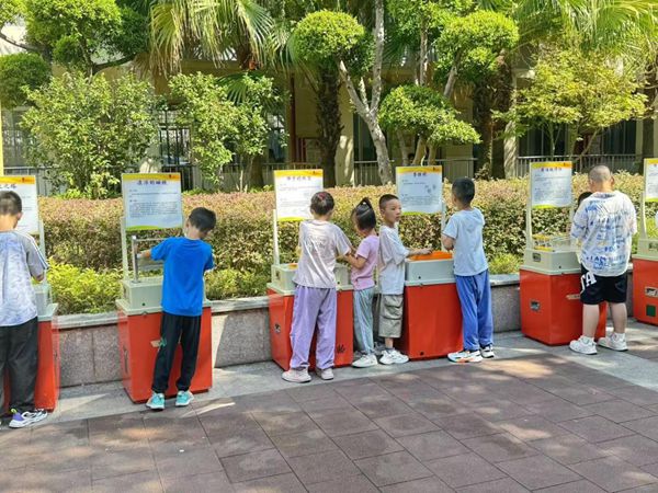 “科学巴士进校园，探索奇妙科学课”——福建开放大学附属中学相约奇妙科学之旅