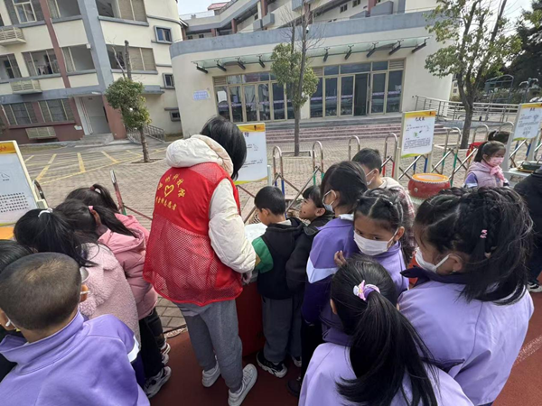 “童心探科学，智慧创未来”——连江县琯头中心小学相约福州科技馆共探趣味科学之约