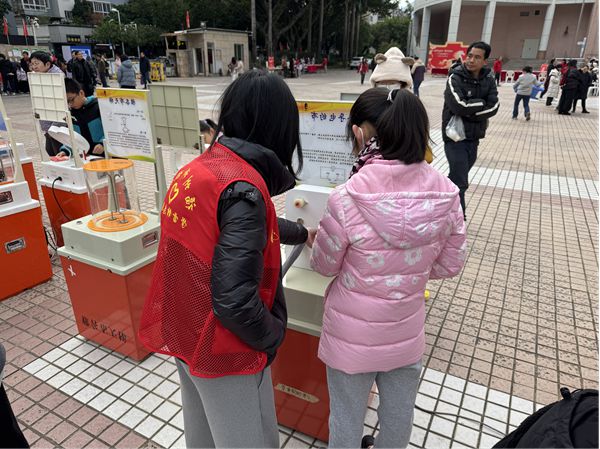 “少年强国梦，驰骋启新程”——福州市青少年活动中心迎来奇妙科普之旅