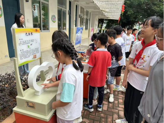 萤火逐梦向未来——福州科技馆科普大篷车驶入福清岑兜中心小学