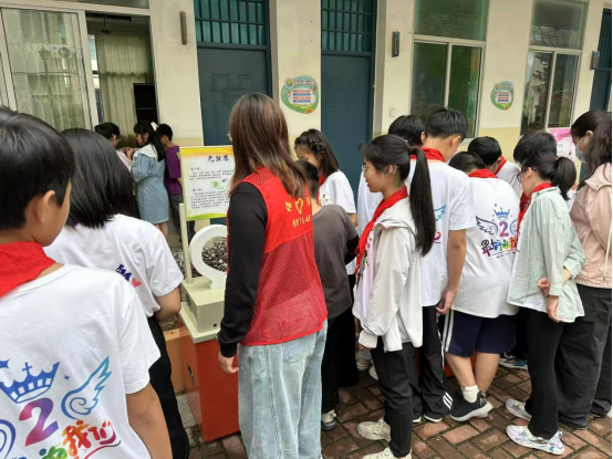 萤火逐梦向未来——福州科技馆科普大篷车驶入福清岑兜中心小学