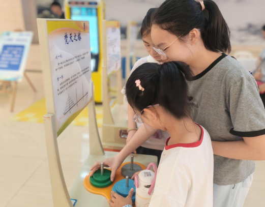 科普夯实防灾根基 科技筑牢安全防线 ——福州科技馆科普大篷车助力“7·28”防灾减灾科普午市主题活动