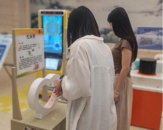 科普夯实防灾根基 科技筑牢安全防线 ——福州科技馆科普大篷车助力“7·28”防灾减灾科普午市主题活动