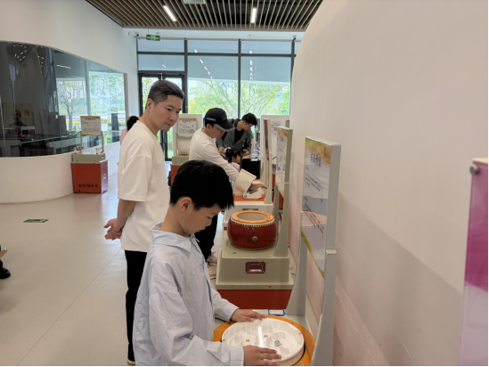 书香伴科创,科普润童心——福州科技馆 携手多方解锁少年儿童阅读新玩法! 书香伴科创,科普润童心——福州科技馆 携手多方解锁少年儿童阅读新玩法!
