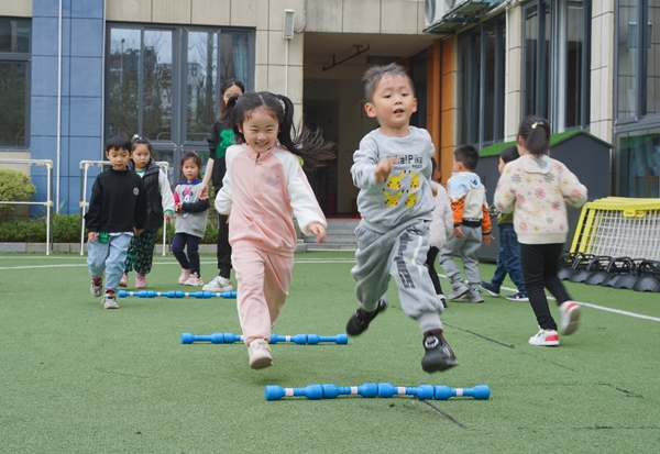 福州科技馆眼健康分馆开展第二届仓山区儿童青少年近视防控趣味运动会