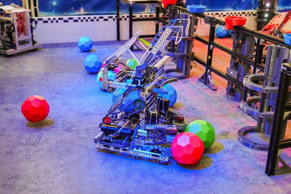 科技感拉满!第22届福建省青少年机器人竞赛成功举行 科技感拉满!第22届福建省青少年机器人竞赛成功举行