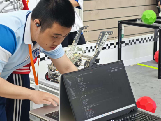 2026数字中国创新大赛·青少年AI机器人 赛道福州市选拔赛圆满落幕