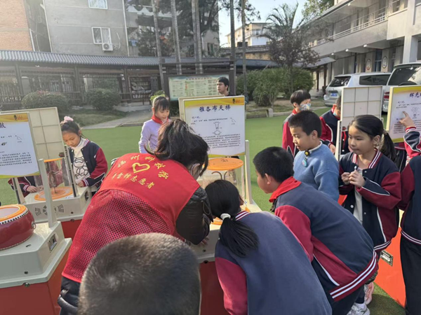  “科韵逐光，梦想飞扬”——仓山区第三中心小学相约福州科技馆共赴趣味科学之约