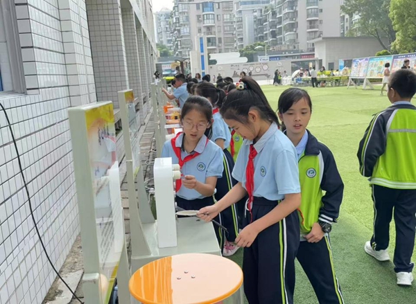 “少年逐光，探秘无限”——台江第二实验小学相约福州科技馆共探科学秘境