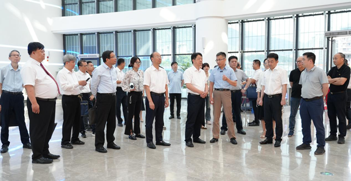 “委员提案履职成果典型案例观摩” 省、市政协领导参观调研福州科技馆