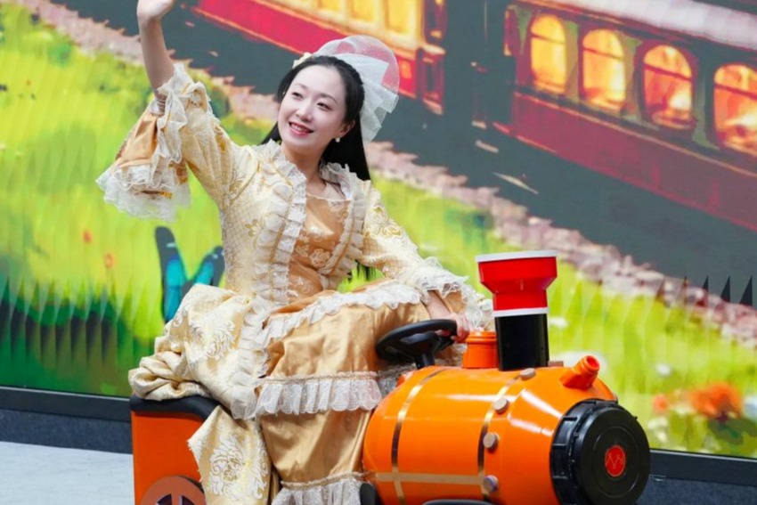 科普舞台剧《科学小勇士》上演 福州科技馆推出沉浸式科普新体验