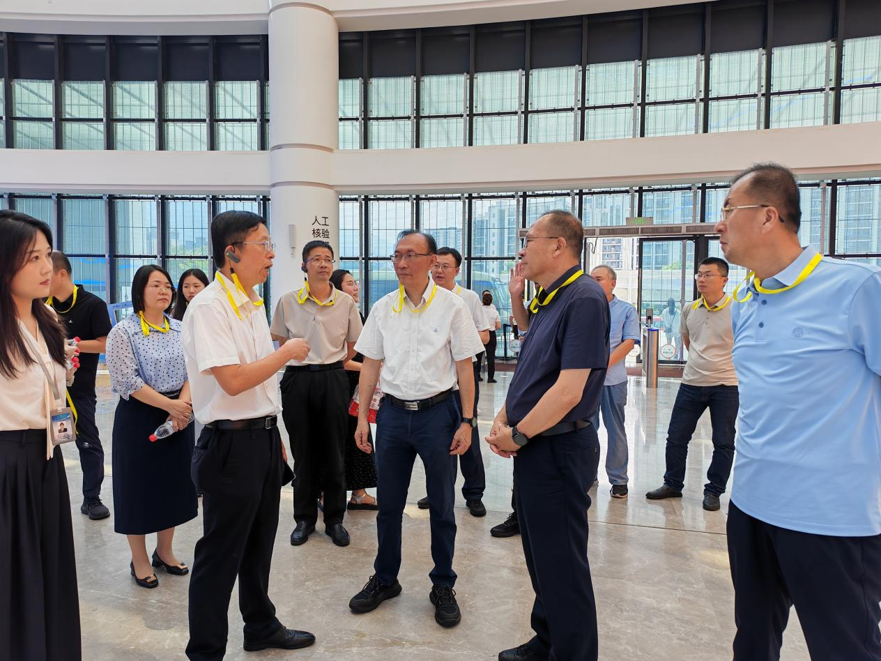 包头市人大常委会领导莅临福州科技馆调研