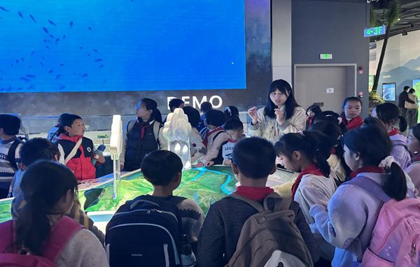 山海同阅,科技筑梦:福州科技馆携手福州市少年儿童图书馆点亮乡村学子科学梦想 山海同阅,科技筑梦:福州科技馆携手福州市少年儿童图书馆点亮乡村学子科学梦想