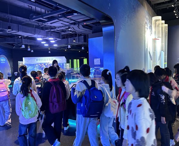 山海同阅,科技筑梦:福州科技馆携手福州市少年儿童图书馆点亮乡村学子科学梦想 山海同阅,科技筑梦:福州科技馆携手福州市少年儿童图书馆点亮乡村学子科学梦想