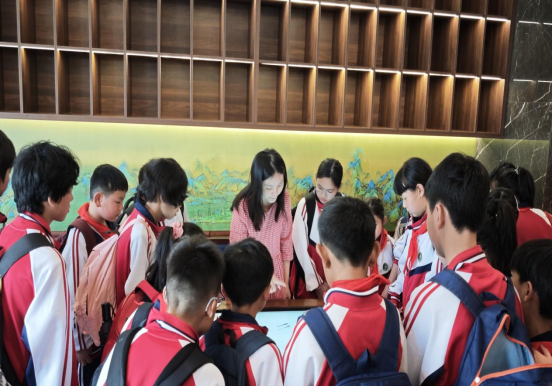 山海携手，共筑梦想：福州科技馆联合 多单位举办公益研学活动