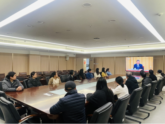 福州科技馆组织观看年度廉政教育专题片《一步不停歇 半步不退让》第一集 《纠风治乱为民》 福州科技馆组织观看年度廉政教育专题片《一步不停歇 半步不退让》第一集 《纠风治乱为民》